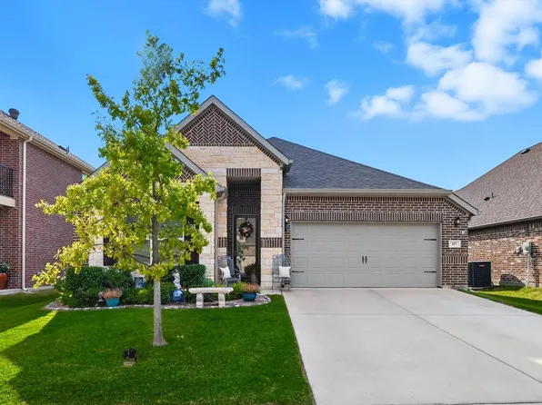 317 Bayonet Dr, Fort Worth, TX 76108