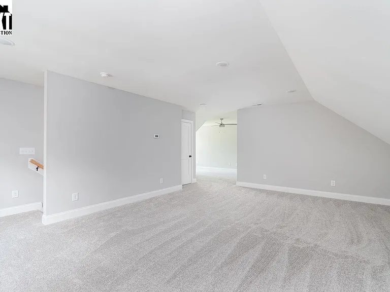 126 Creekside Dr — Photo 7