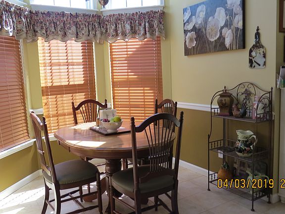 2nd image of 33 Avery Ln