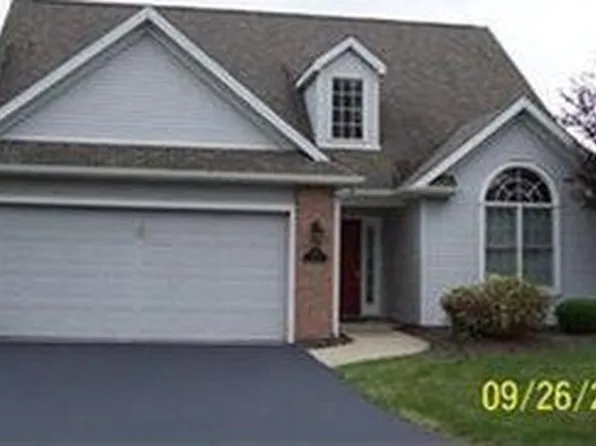 170 Lake Pointe Cir #170, Canfield, OH 44406