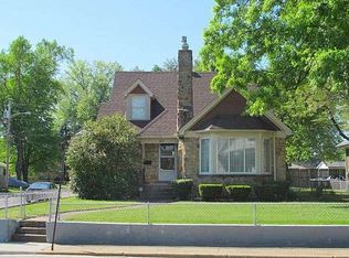 745 E Riverside Dr, Evansville, IN 47713