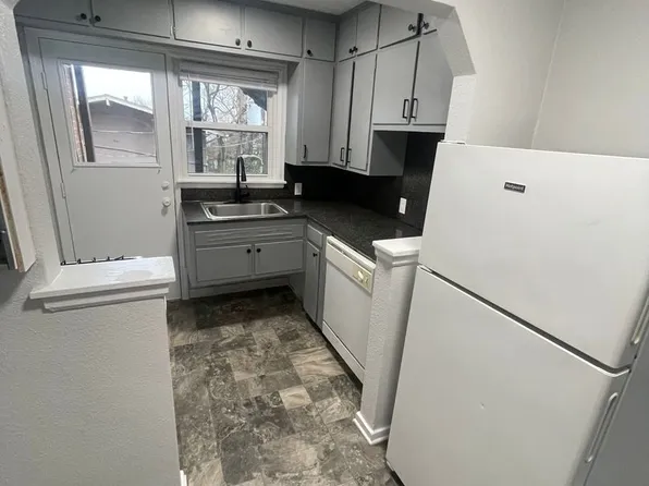 Rose Manor Apartments