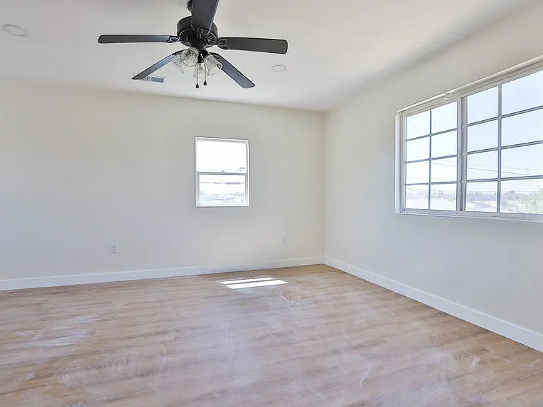 4132 Lynd Ave #C — Photo 18