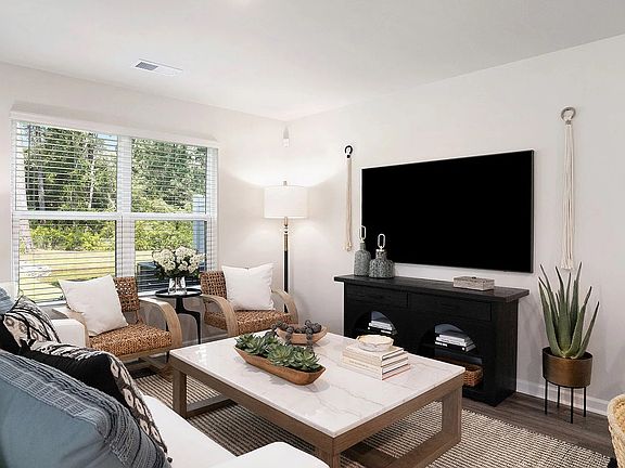 4th image of 531 Gemstone Blvd #1