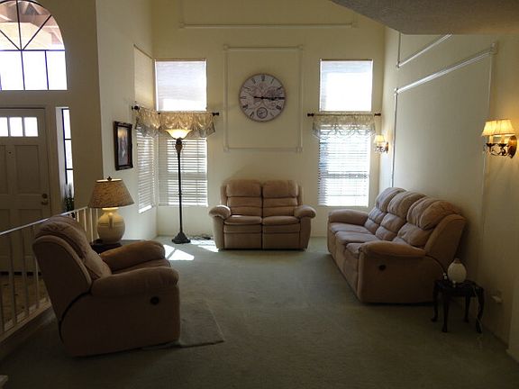 5th image of 15615 Lucille Ct
