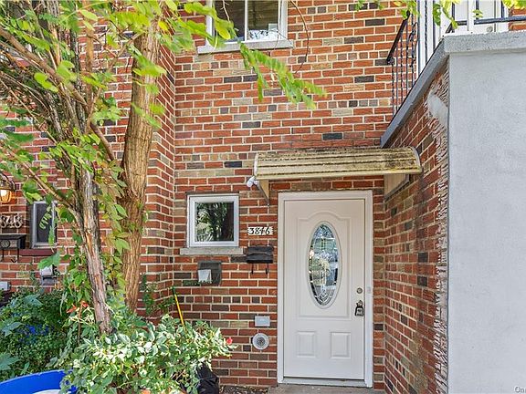 2nd image of 3846 Amundson Ave