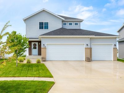 833 Albert Dr W, West Fargo, ND, 58078