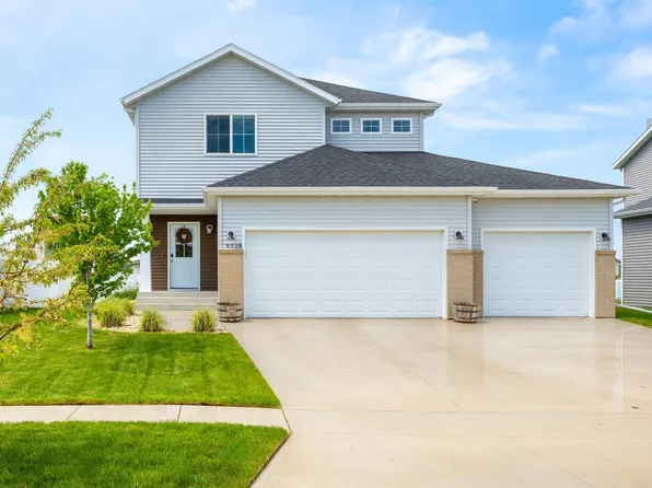 833 Albert Dr W, West Fargo, ND 58078