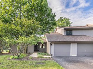 828 Catherine Ct, Grayslake, IL 60030