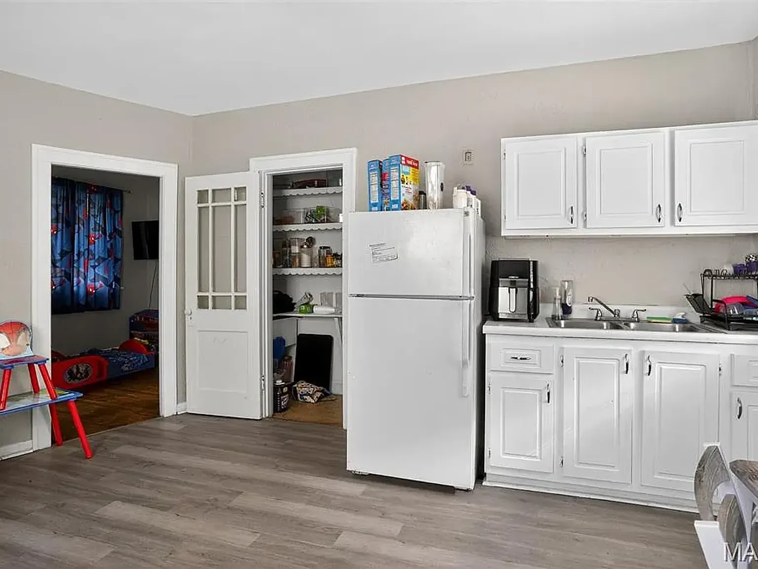 3676 Montana St — Photo 2
