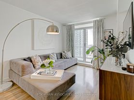 50 Lynn Williams St