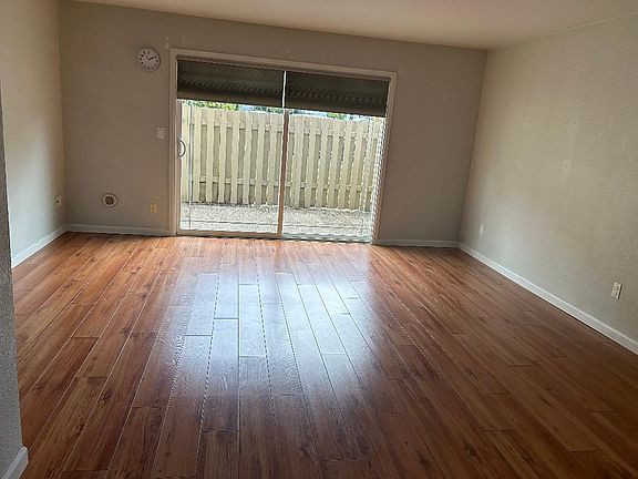 4th image of 504 142nd Ave SE APT 89