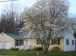 5 Coville Rd, Topsham, ME 04086