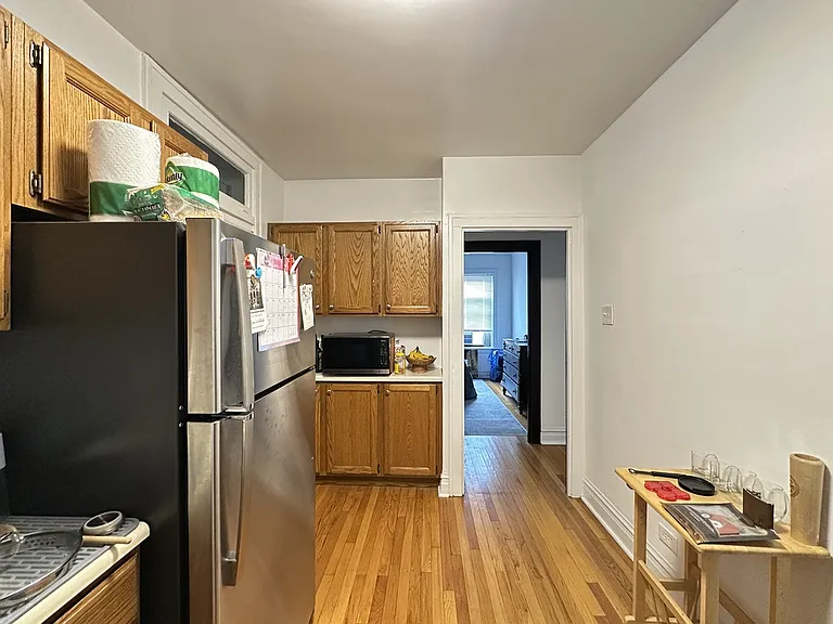 1911 W Larchmont Ave #B2 — Photo 6