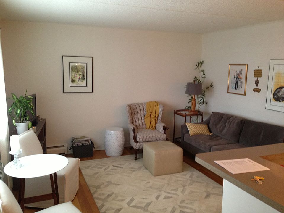 1st image of 708 W Roosevelt Rd #100B1