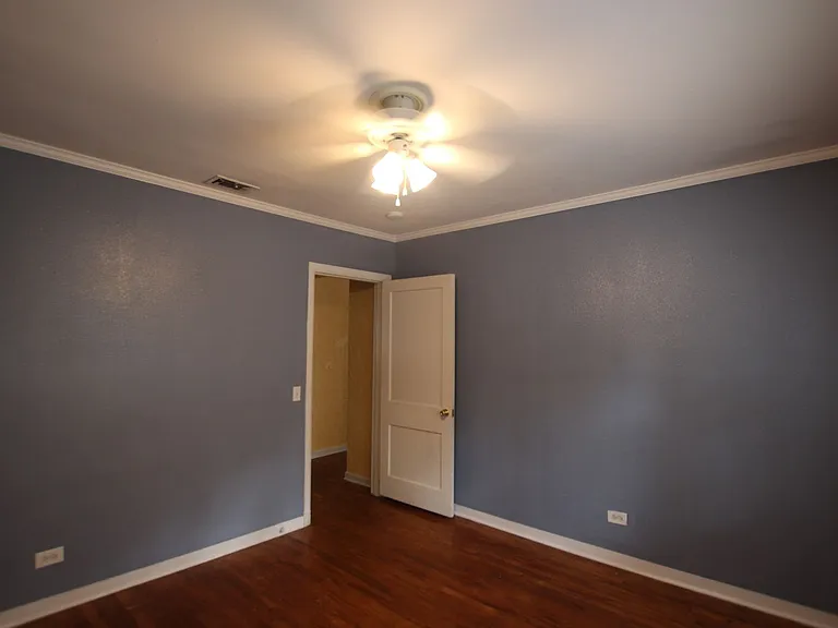 518 W Rusk St — Photo 16