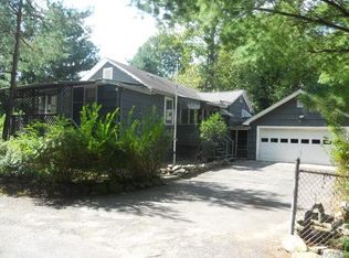17 Mary Dr, Bloomingburg, NY