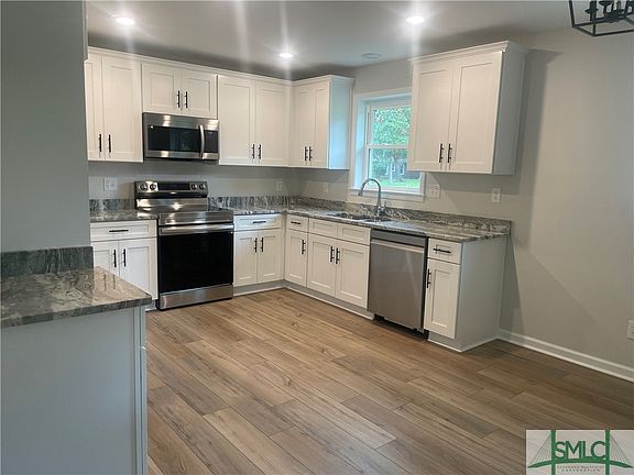 3rd image of 9228 Garland Drive