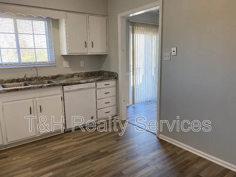 857 Indigo Way — Photo 9