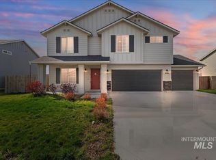 895 SW Miner St, Pine, ID 83647