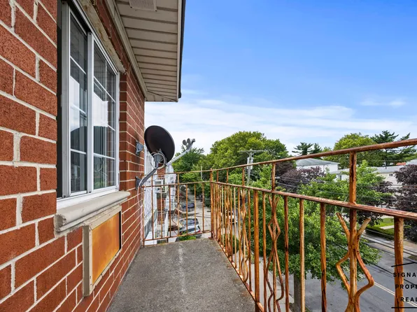 1105 East 72nd Street image 25 of 27