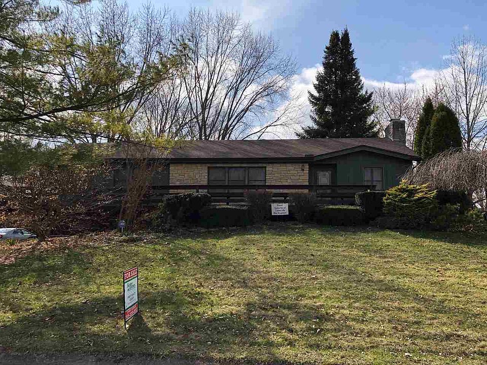 1st image of 218 Woody Dr