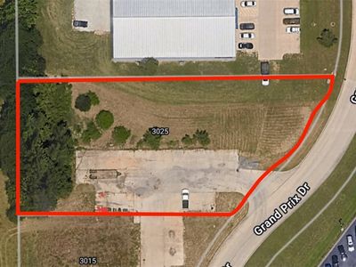 3025 N Grand Prix Dr, Decatur, IL, 62526