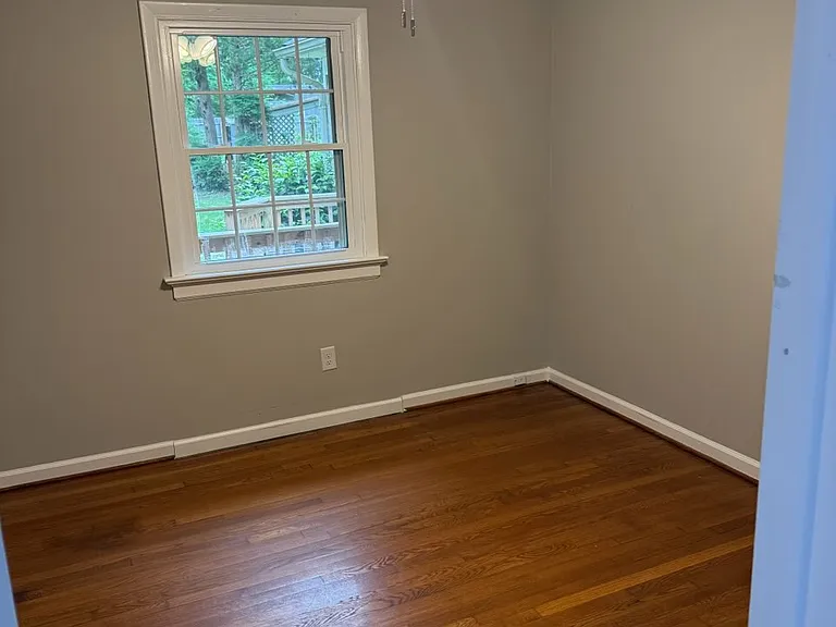 805 Maybeury Dr — Photo 11