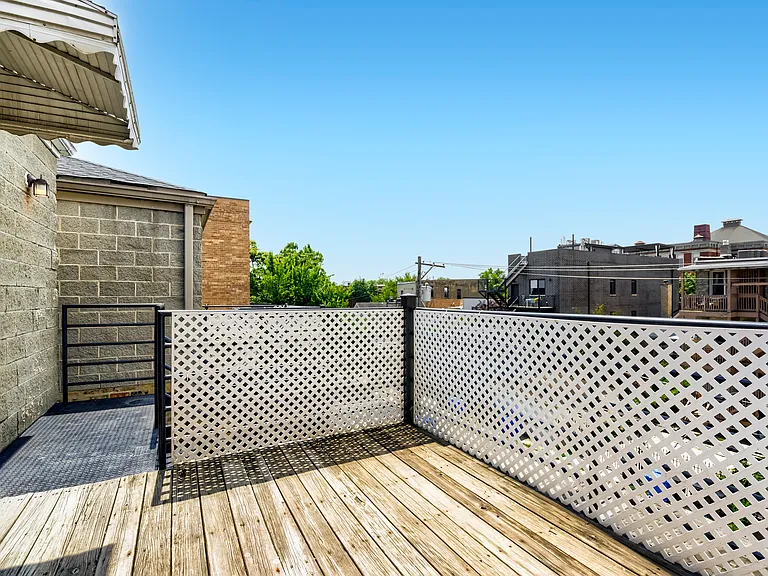 1422 N Maplewood Ave — Photo 21