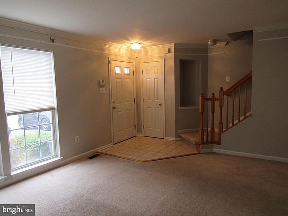 3rd image of 13 N Bellwoode Dr