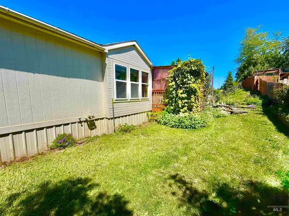 1751 N Polk Ext Trailer 53, Moscow, ID 83843