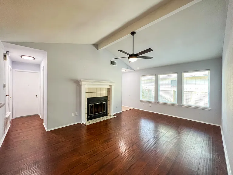 12004 Thompkins Dr — Photo 8