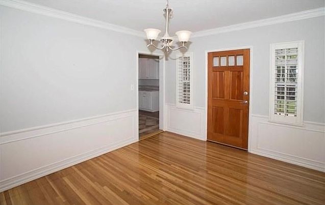 1st image of 3811 Edgehill Dr #0