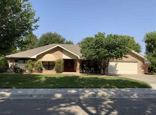 10 Victoria Ct, Roswell, NM 88201