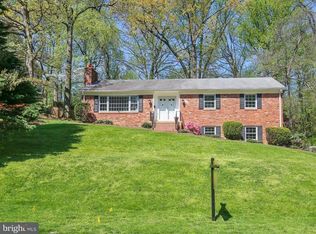 1532 Forest Villa Ln, Mc Lean, VA 22101