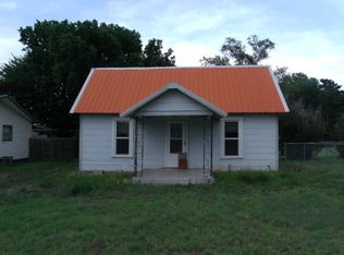 314 S Santa Fe St, Shattuck, OK 73858