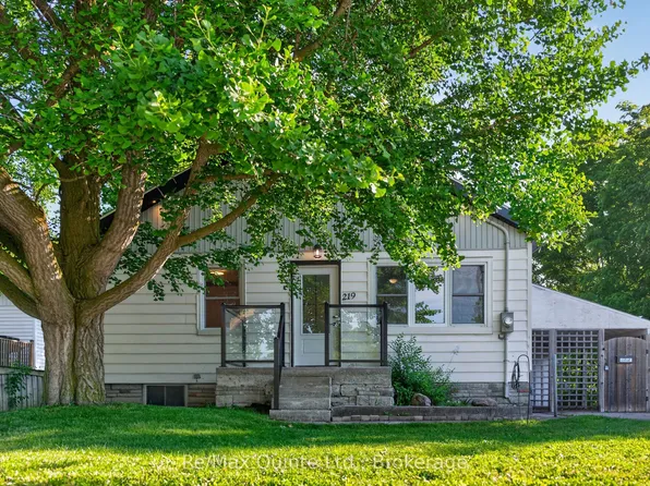 219 Marmora St, Quinte West, ON K8V 2J8