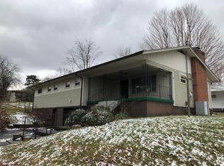 187 Dodge St, Lebanon, VA 24266