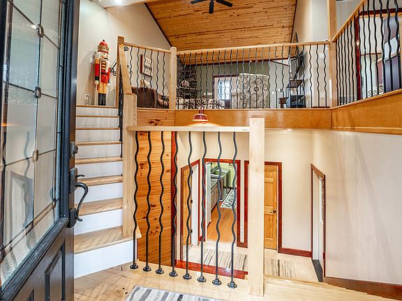 2nd image of 115 Jewel Dr