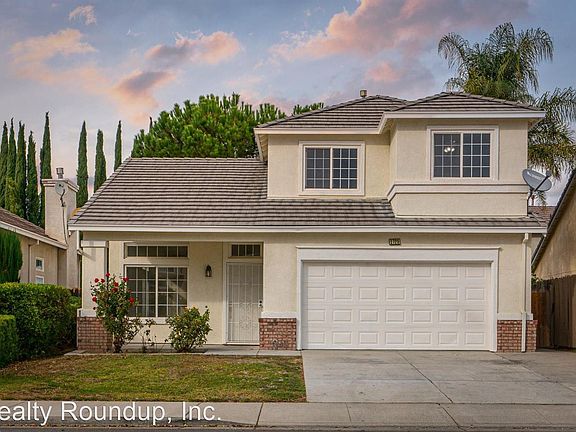 2nd image of 1725 Countrywood Ln