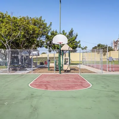 Sea Breeze Village - Military Housing — Photo 17