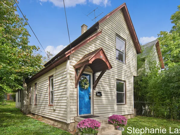 1033 Sigsbee St SE, Grand Rapids, MI 49506