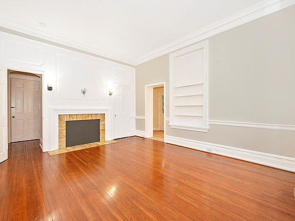 4th image of 457 N Potomac St APT 2