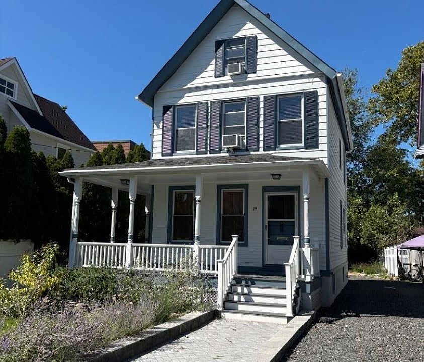 1st image of 19 Eastern Ave