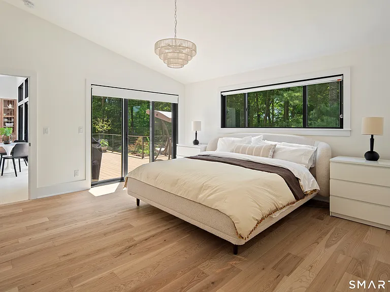 1 Crawford Ter — Photo 14