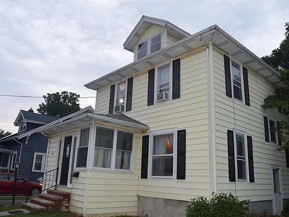 3rd image of 9 Newton St