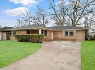 11217 Roth Dr, Houston, TX 77076