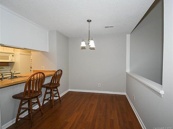 5th image of 7920 Charter Oak Ln