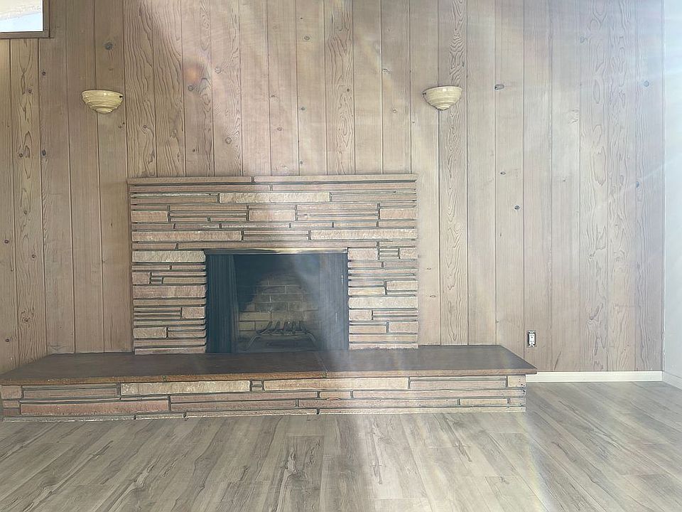 1st image of 2856 Hartford Ct