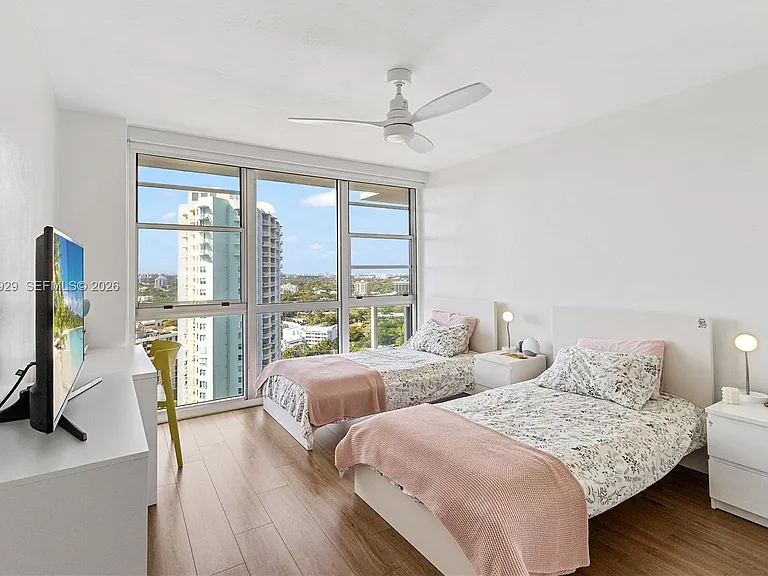 2451 Brickell Ave #PHL — Photo 10
